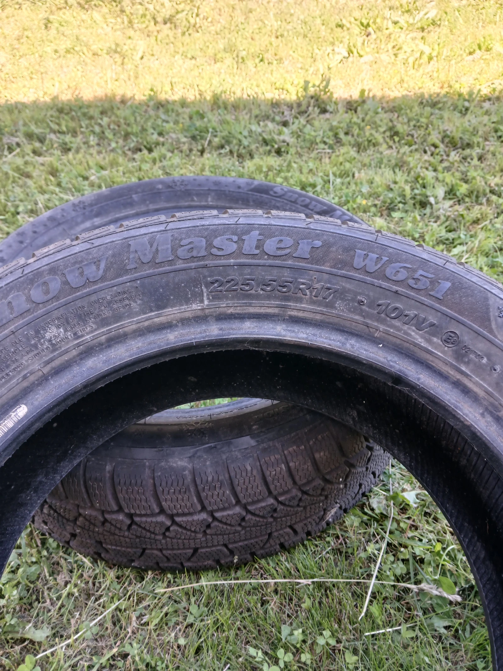 Гуми Зимни 225/55R17, снимка 6 - Гуми и джанти - 54911717
