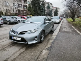 Toyota Auris, снимка 1