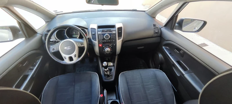 Kia Venga, снимка 5 - Автомобили и джипове - 47239125