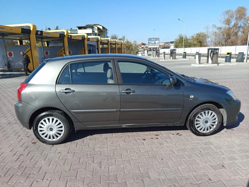 Toyota Corolla 1.4VVT, снимка 4 - Автомобили и джипове - 47854952