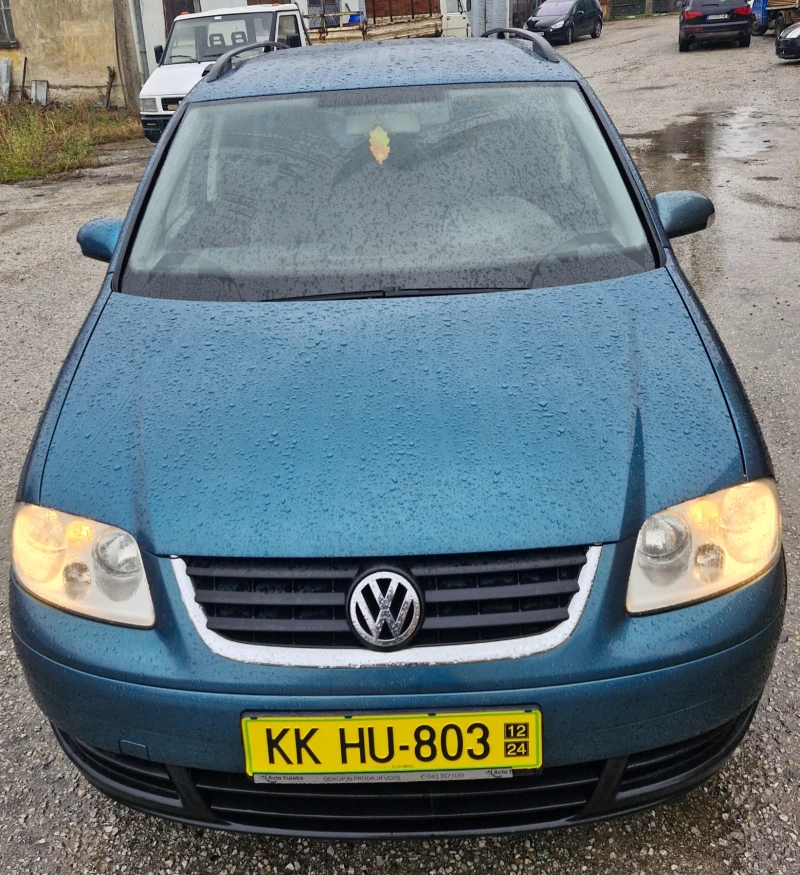 VW Touran, снимка 2 - Автомобили и джипове - 48259732