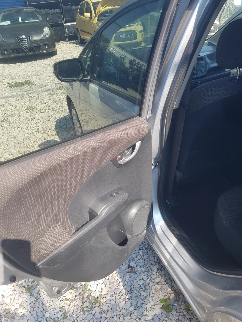 Honda Jazz 1.4i-100ks.Itali, снимка 9 - Автомобили и джипове - 49225434