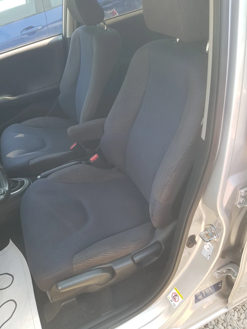 Honda Jazz 1.4i-100ks.Itali, снимка 8 - Автомобили и джипове - 49225434