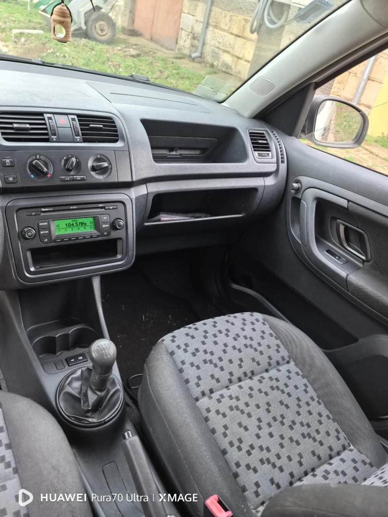 Skoda Praktik 1.6 Tdi 90коня клима, снимка 8 - Автомобили и джипове - 49549813