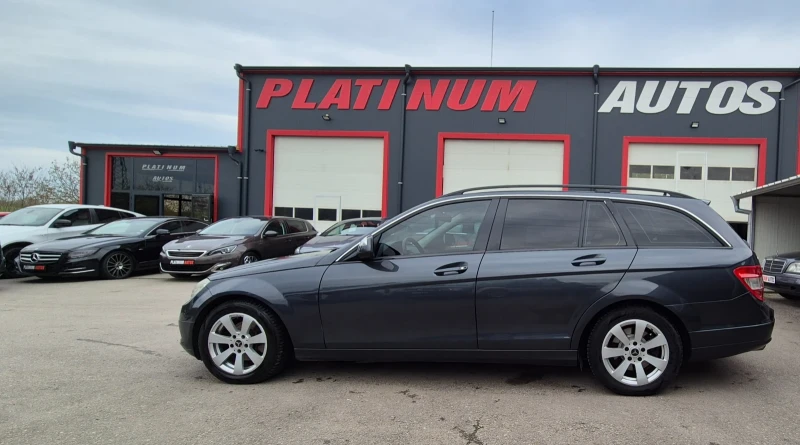 Mercedes-Benz C 220 220CDI/PERFEKRNA/ОБСЛУЖЕНА , снимка 2 - Автомобили и джипове - 52199581