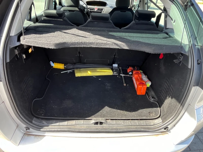 Citroen C4 Picasso, снимка 8 - Автомобили и джипове - 52595674