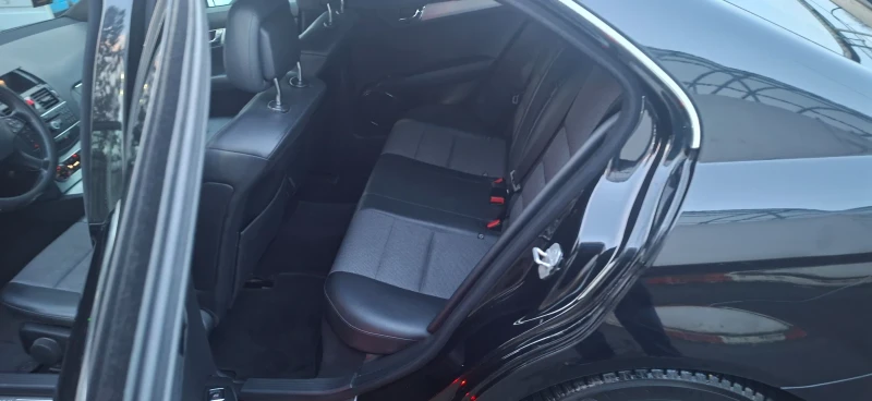 Mercedes-Benz C 220 2.2 CDI, снимка 6 - Автомобили и джипове - 53035817