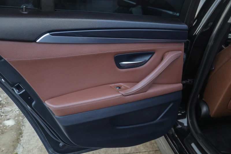 BMW 525 D = ЛИЗИНГ = M-PACK = AKRAPOVIC = TOP, снимка 10 - Автомобили и джипове - 53193163