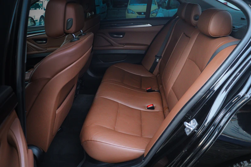 BMW 525 D = ЛИЗИНГ = M-PACK = AKRAPOVIC = TOP, снимка 13 - Автомобили и джипове - 53193163