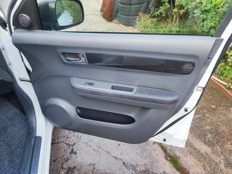 Suzuki Swift 4x4, снимка 10 - Автомобили и джипове - 53238052