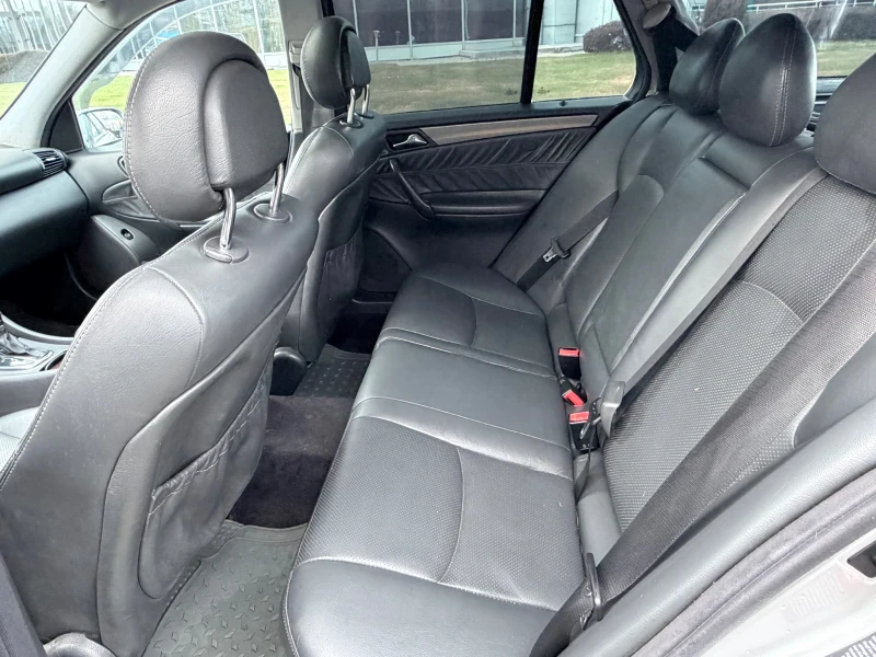 Mercedes-Benz C 220 Автоматик авангард , снимка 9 - Автомобили и джипове - 53297138