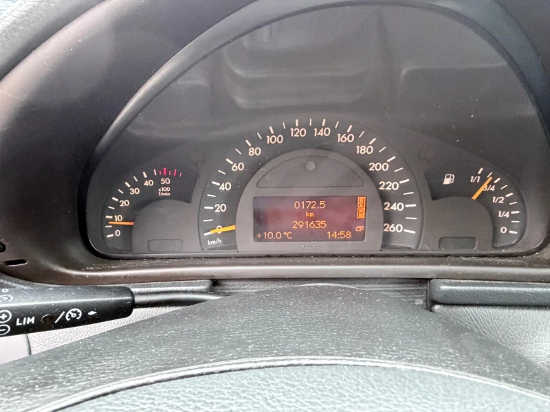 Mercedes-Benz C 220 Автоматик авангард , снимка 12 - Автомобили и джипове - 53297138