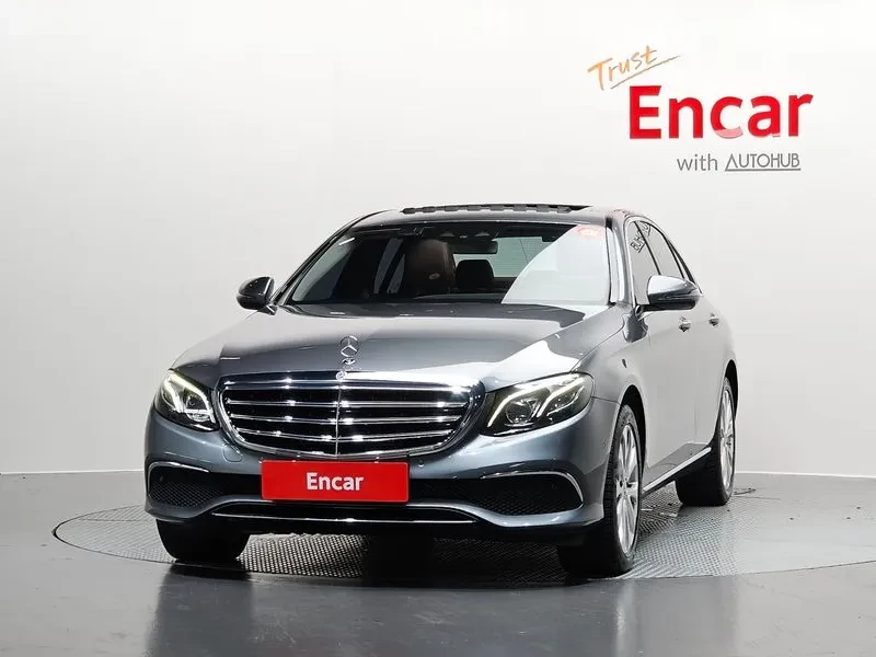 Mercedes-Benz E 220 CDI Avantgarde - САМО 30% АВАНС!, снимка 3 - Автомобили и джипове - 55441742