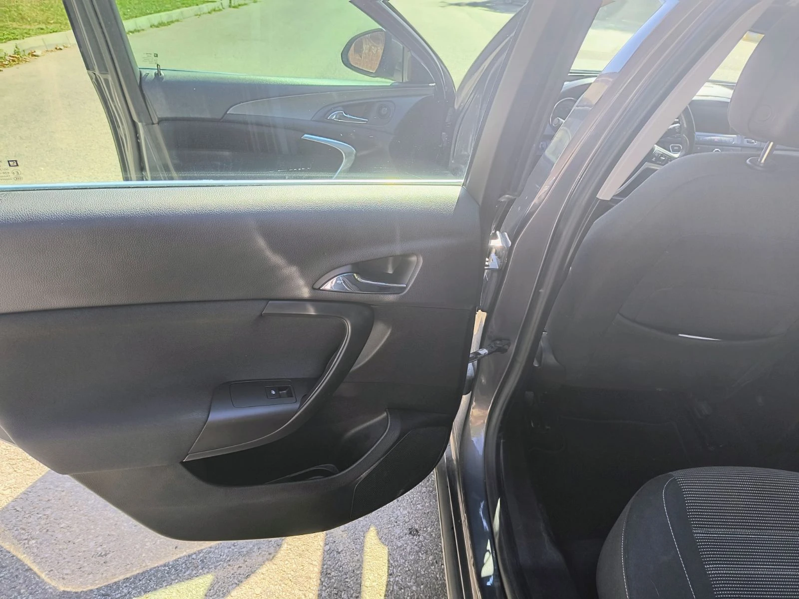 Opel Insignia 1.4 Turbo   | Mobile.bg   12