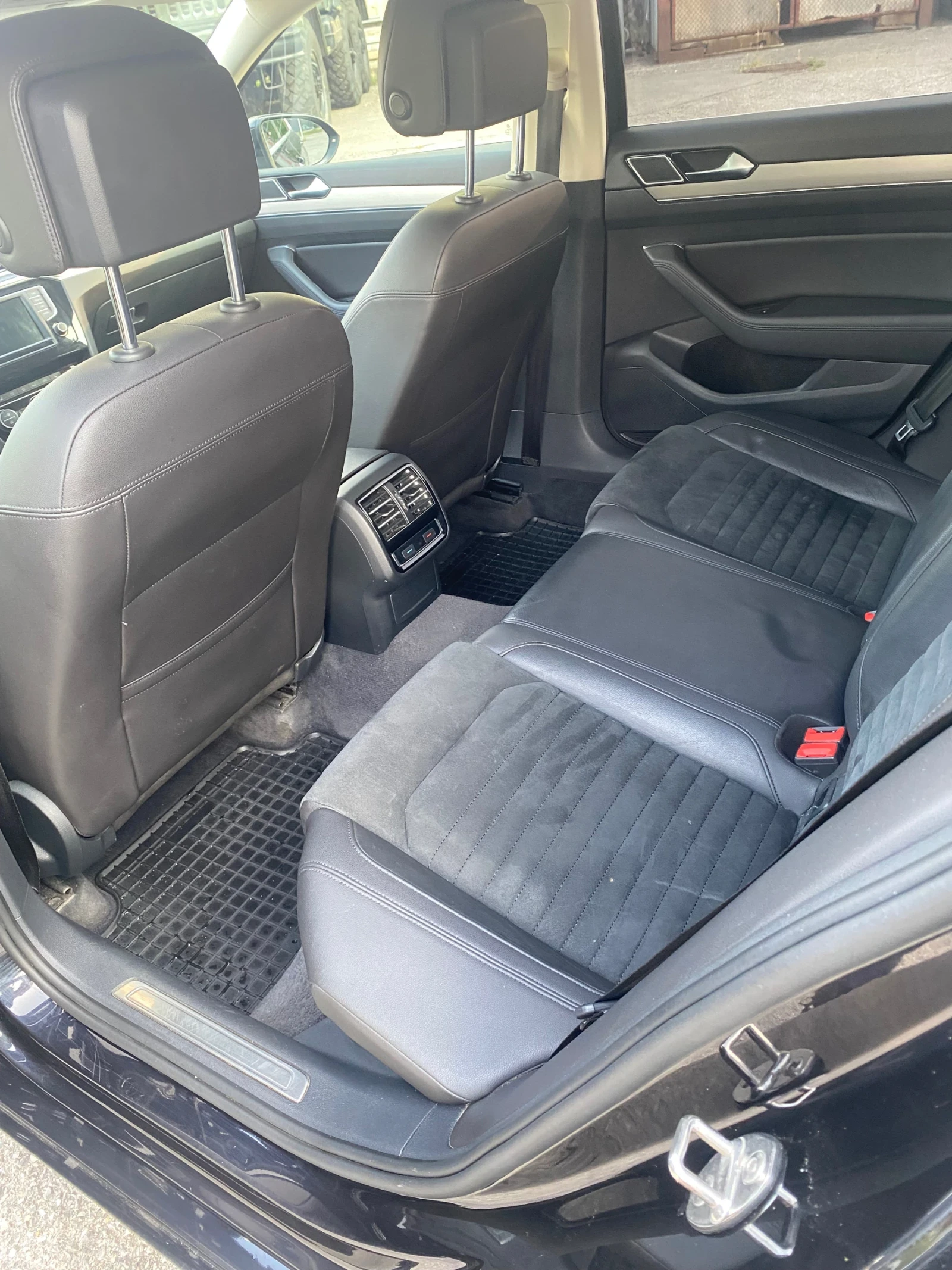 VW Passat  - изображение 7