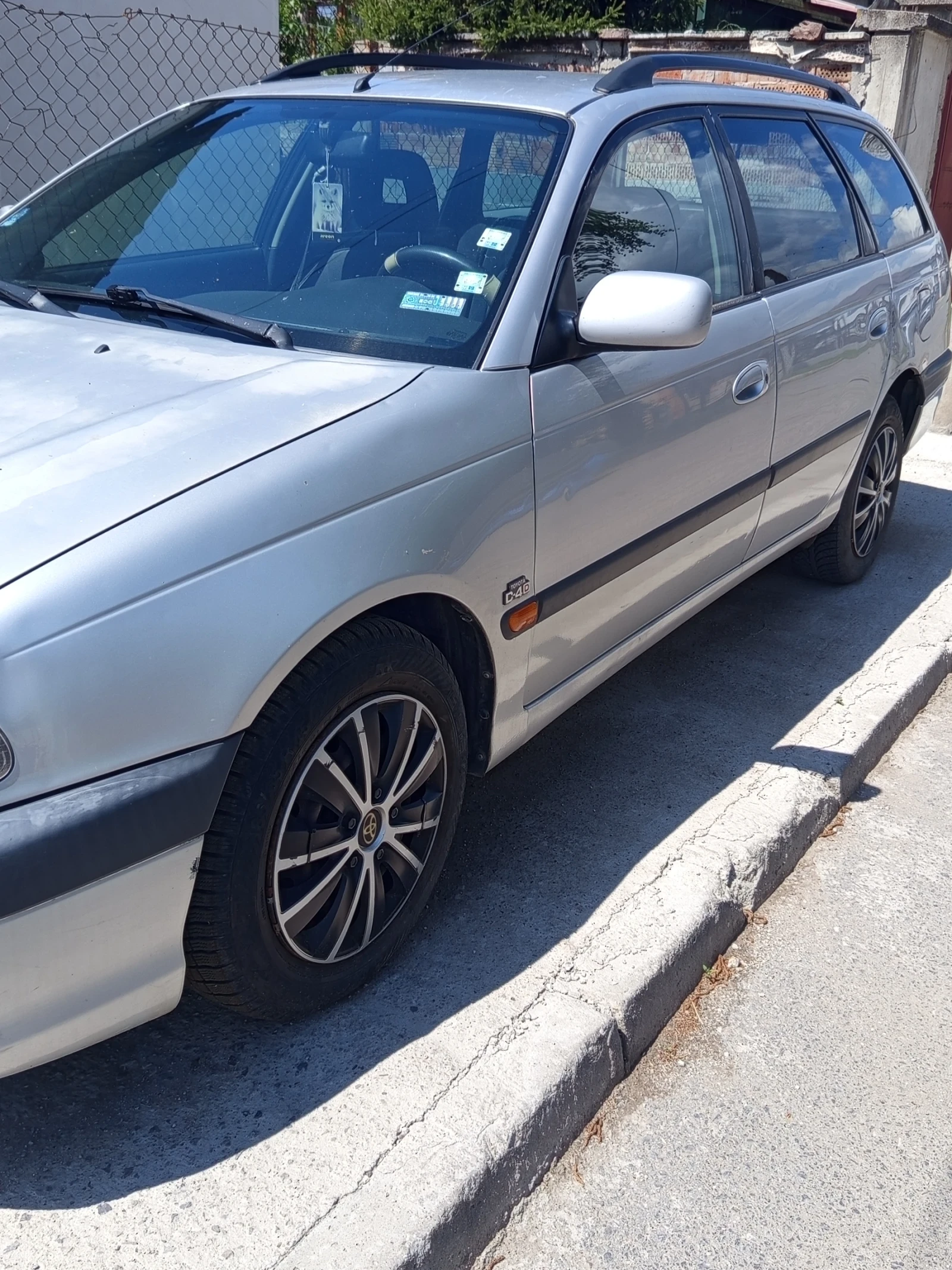 Toyota Avensis  - изображение 7