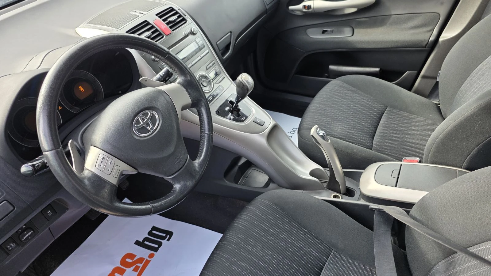 Toyota Auris 1.6 - изображение 5