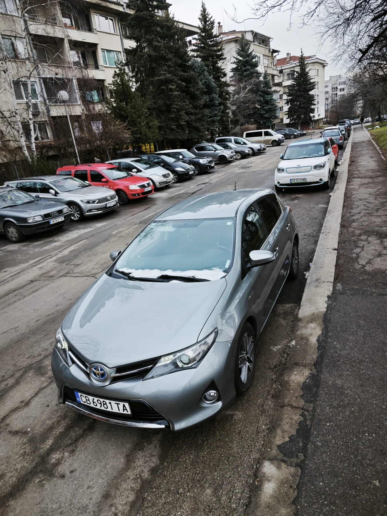Toyota Auris, снимка 2 - Автомобили и джипове - 53823051