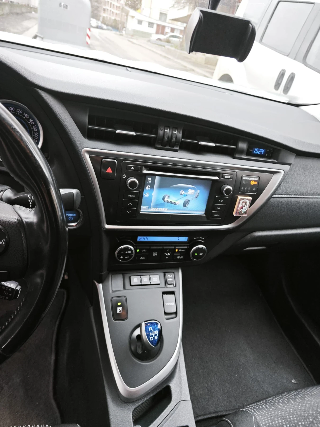 Toyota Auris, снимка 7 - Автомобили и джипове - 53823051