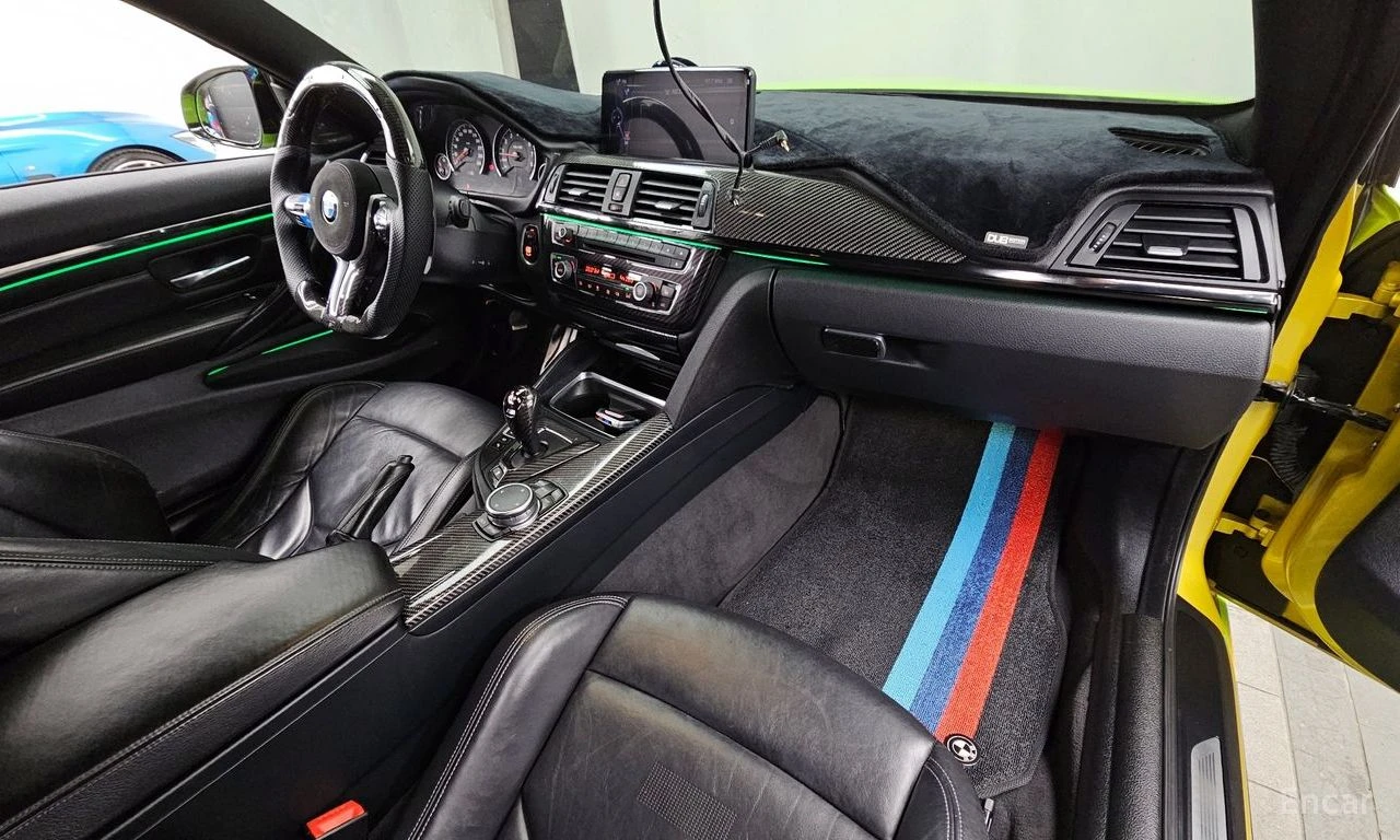 BMW M4 COUPE* КОЖА* ПОДГРЕВ* НАВИ* HARMAN* CAMERA* HUD, снимка 7 - Автомобили и джипове - 54667844