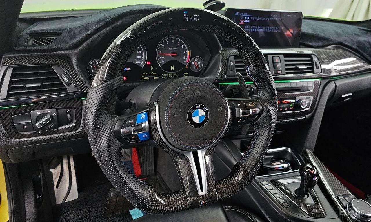 BMW M4 COUPE* КОЖА* ПОДГРЕВ* НАВИ* HARMAN* CAMERA* HUD, снимка 11 - Автомобили и джипове - 54667844