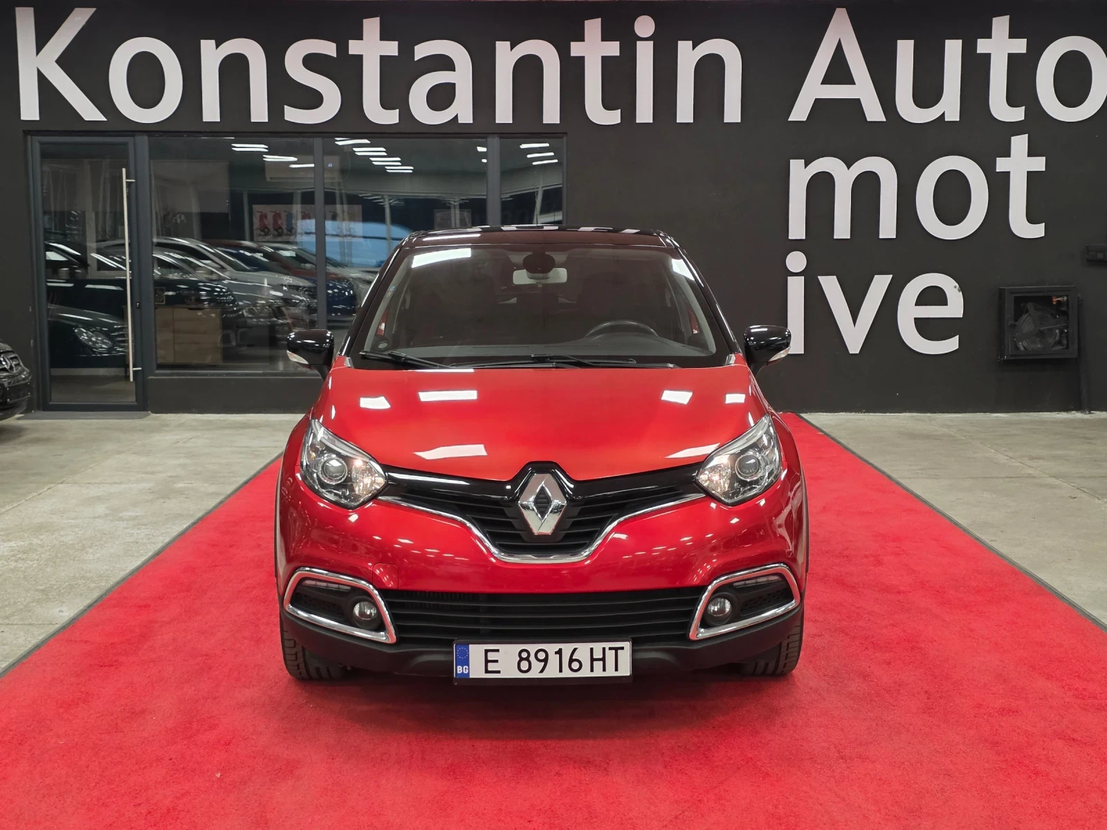 Renault Captur 1.2 TCe | Automatic | Напълно обслужен, снимка 2 - Автомобили и джипове - 55429148