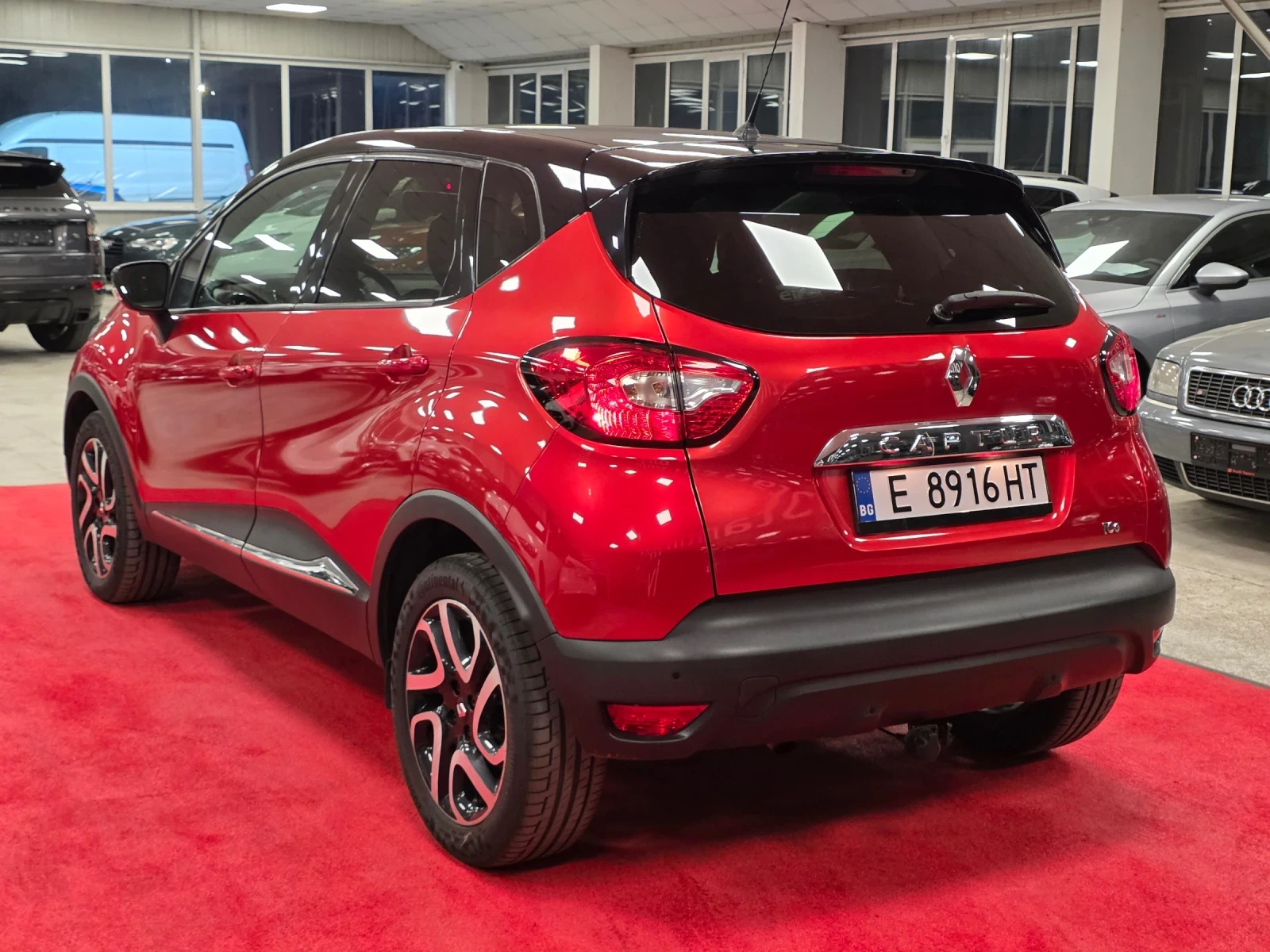 Renault Captur 1.2 TCe | Automatic | Напълно обслужен, снимка 4 - Автомобили и джипове - 55429148