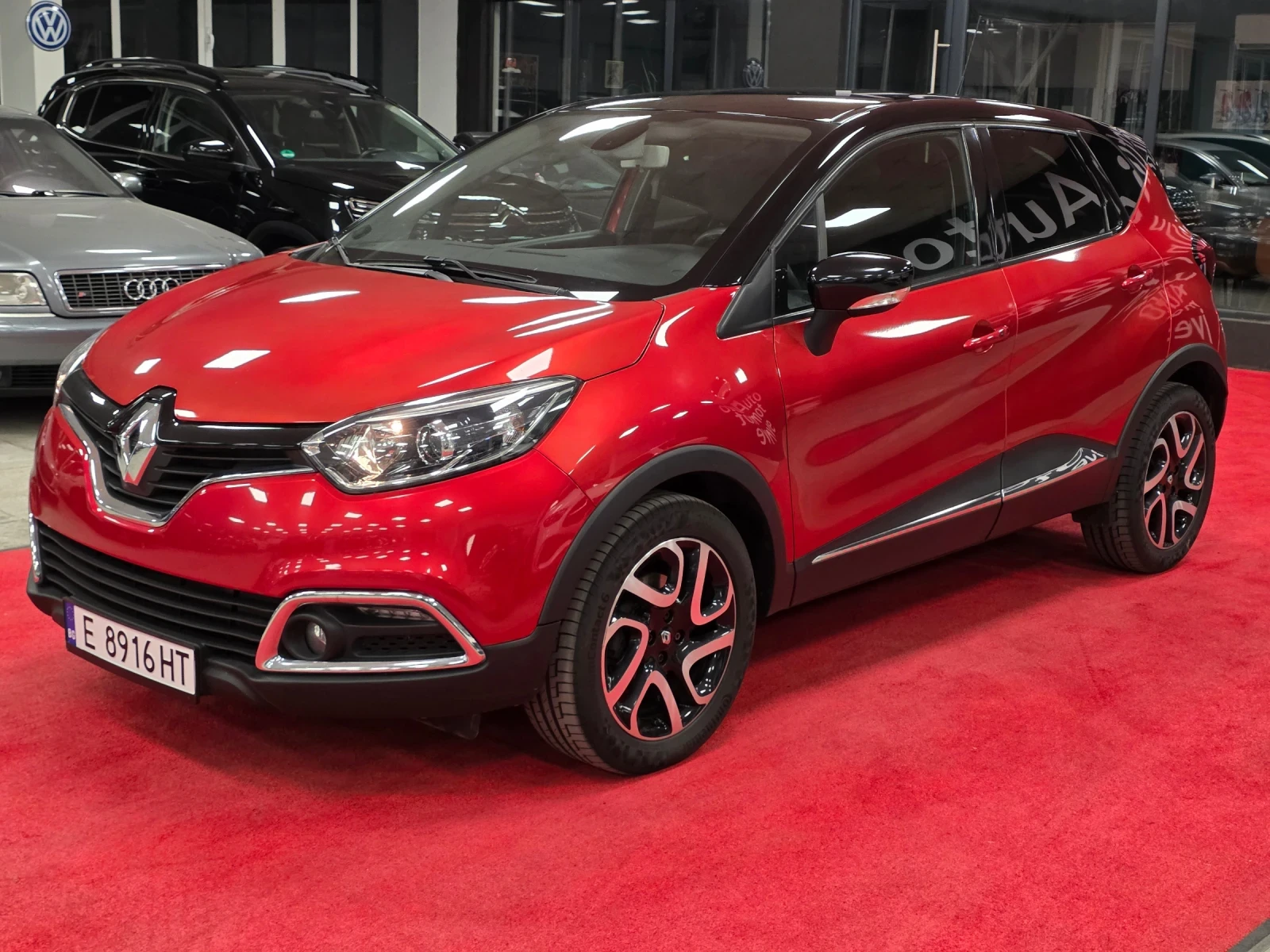 Renault Captur 1.2 TCe | Automatic | Напълно обслужен, снимка 3 - Автомобили и джипове - 55429148