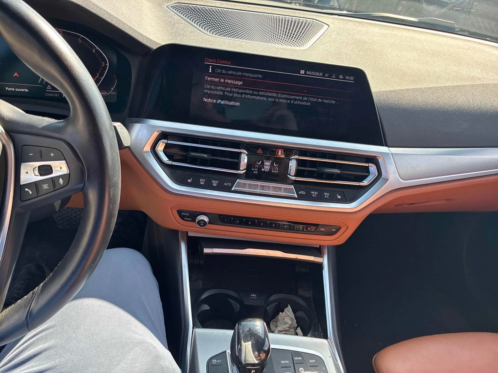 BMW 330 xDrive * AвтоКредит * (ЦЕНА ДО БГ), снимка 10 - Автомобили и джипове - 55602835