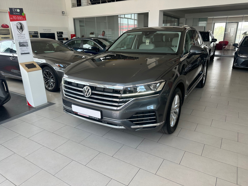 VW Touareg Elegance* 4Motion, снимка 2 - Автомобили и джипове - 46645683