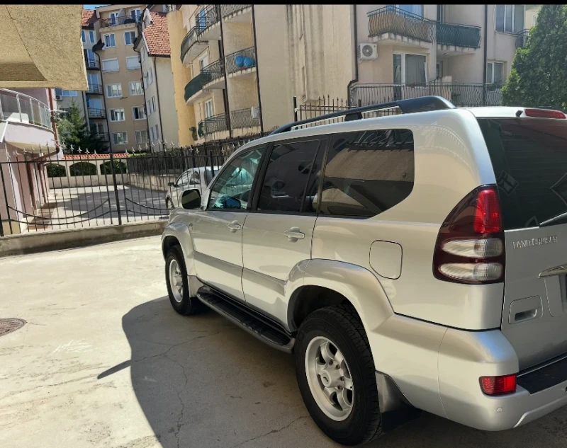 Toyota Land cruiser, снимка 2 - Автомобили и джипове - 52173014