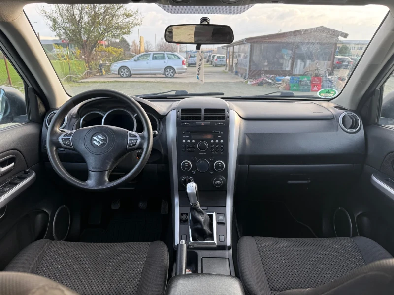 Suzuki Grand vitara 2.0 4x4, снимка 8 - Автомобили и джипове - 52670338