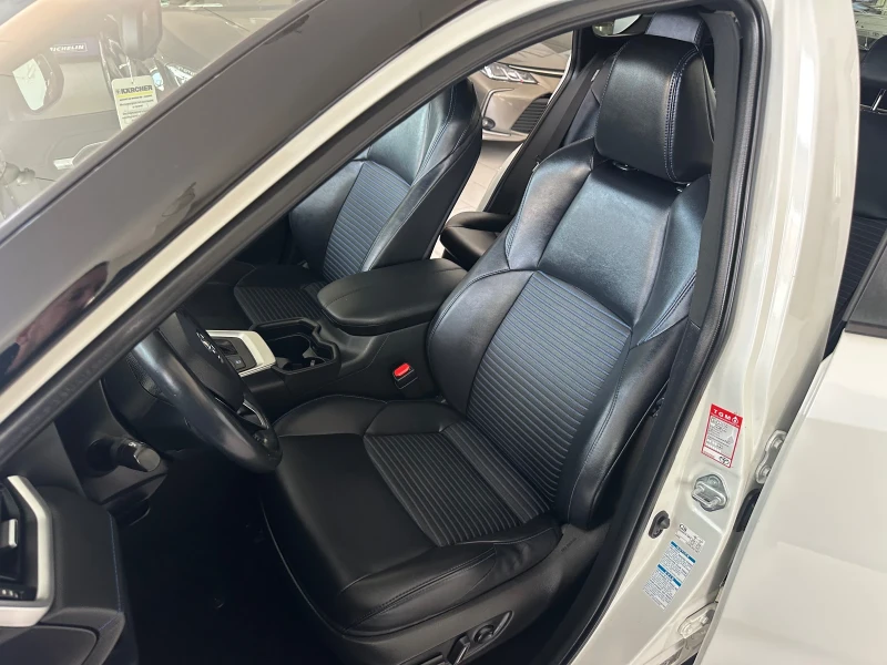 Toyota Rav4 Style* 4x4, снимка 9 - Автомобили и джипове - 52709767