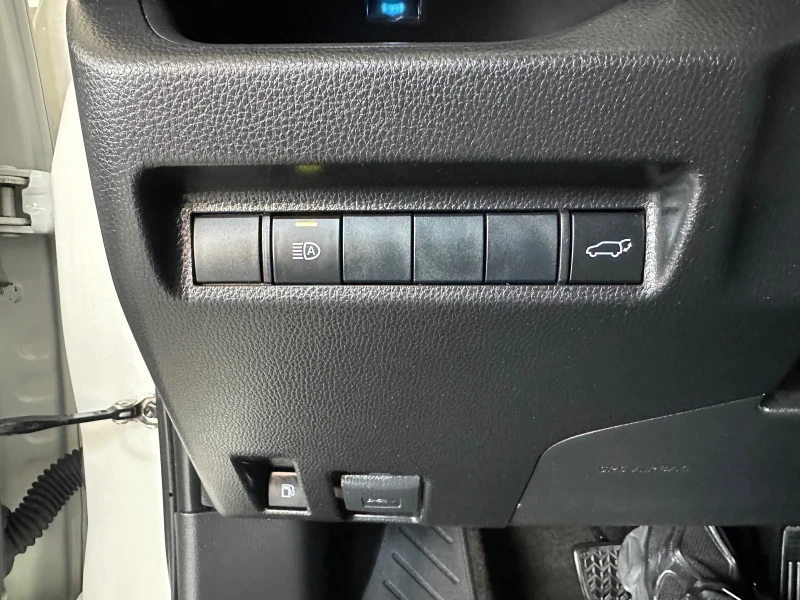 Toyota Rav4 Style* 4x4, снимка 16 - Автомобили и джипове - 52709767