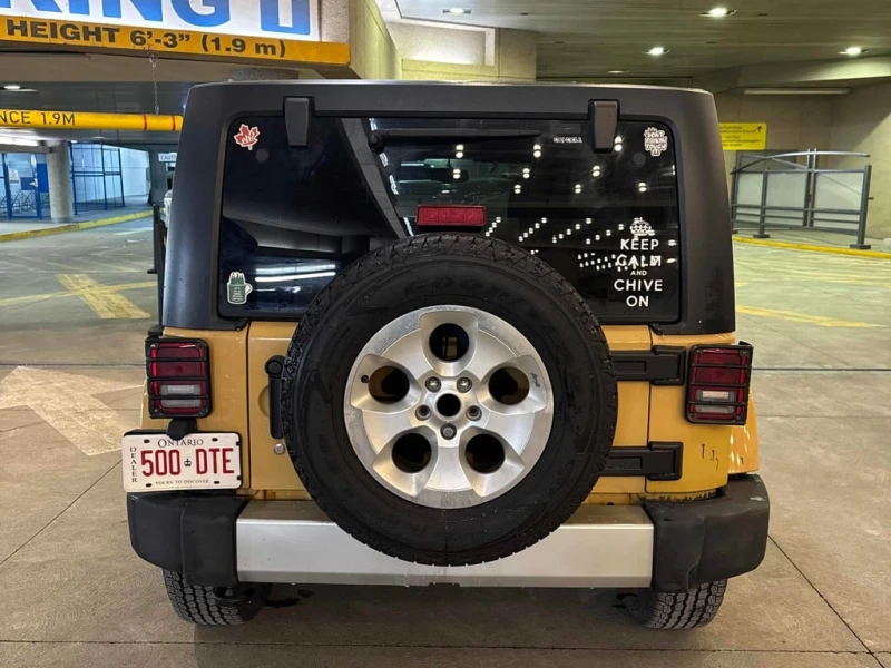 Jeep Wrangler * Sahara * CARFAX * БЕЗ ПЪРВОНАЧАЛНА ВНОСКА, снимка 4 - Автомобили и джипове - 52968040