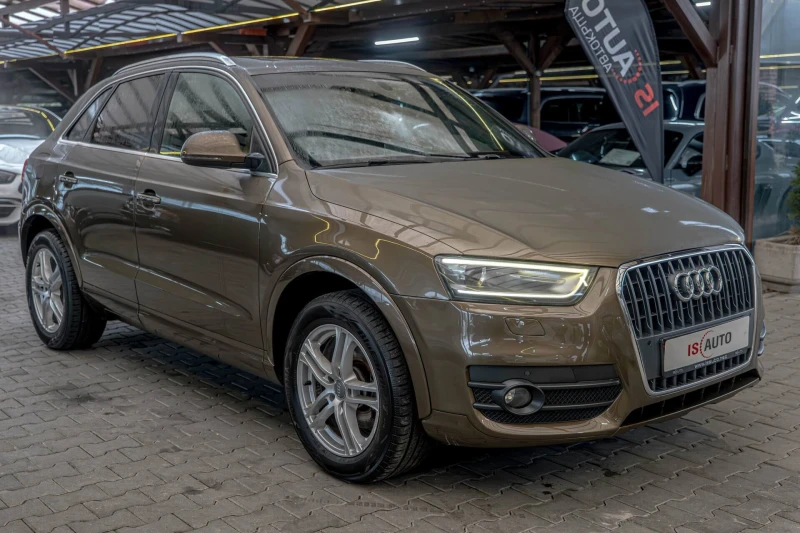 Audi Q3 2.0TDI/Quattro/Bose/LED/PDC/Панорама, снимка 2 - Автомобили и джипове - 53479971