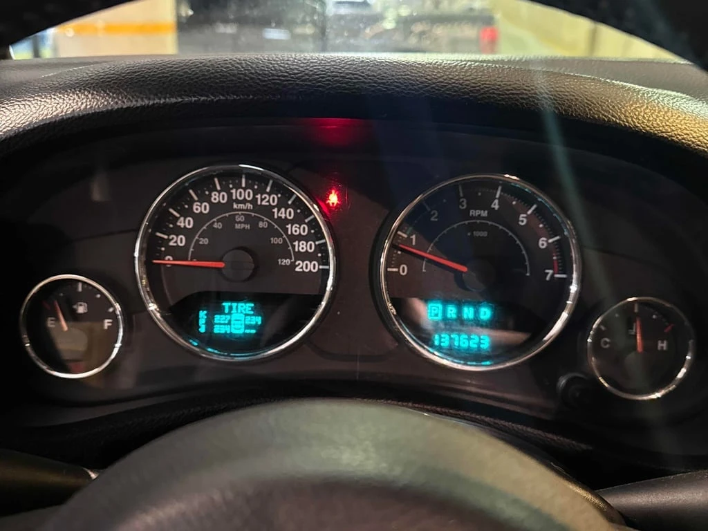 Jeep Wrangler * Sahara * CARFAX * ��� ������������ ������ | Mobile.bg � ����������� 8