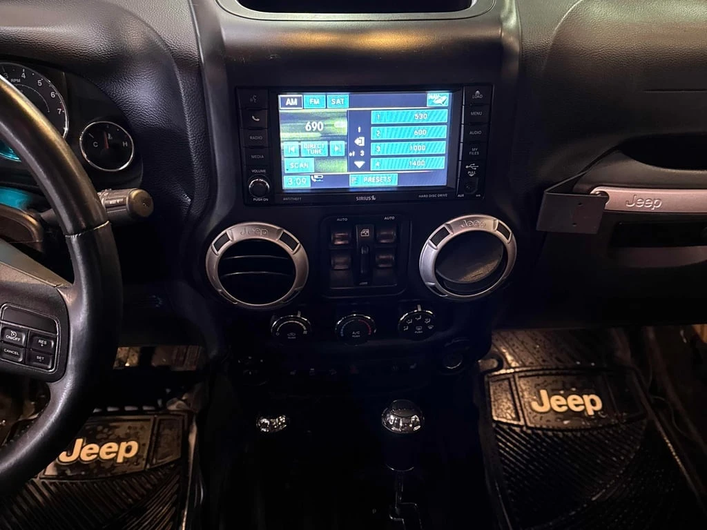 Jeep Wrangler * Sahara * CARFAX * ��� ������������ ������ | Mobile.bg � ����������� 9