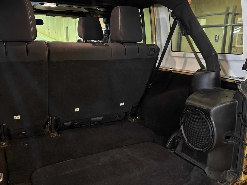 Jeep Wrangler * Sahara * CARFAX * ��� ������������ ������ | Mobile.bg � ����������� 17