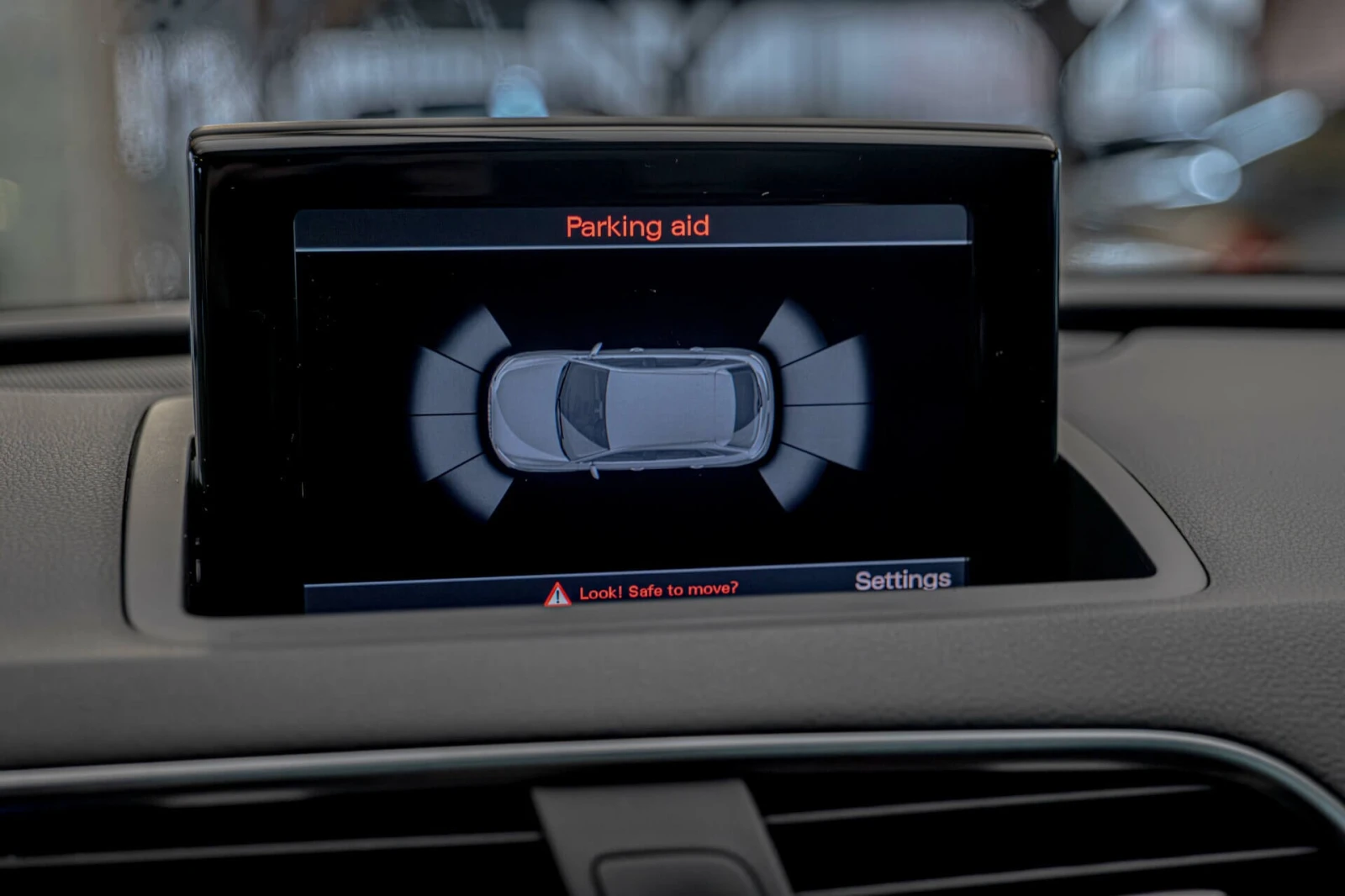 Audi Q3 2.0TDI/Quattro/Bose/LED/PDC/Панорама - изображение 10