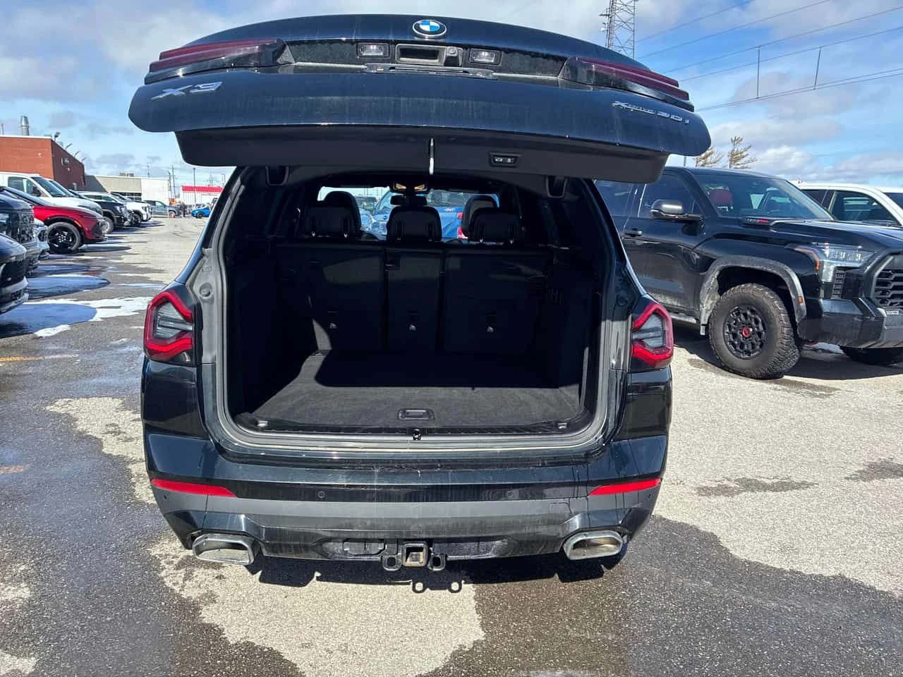 BMW X3 XDRIVE30I/CARFAX/ПАНОРАМА/ПРЕДСТАВИТЕЛСТВО НА BMW, снимка 11 - Автомобили и джипове - 53830176