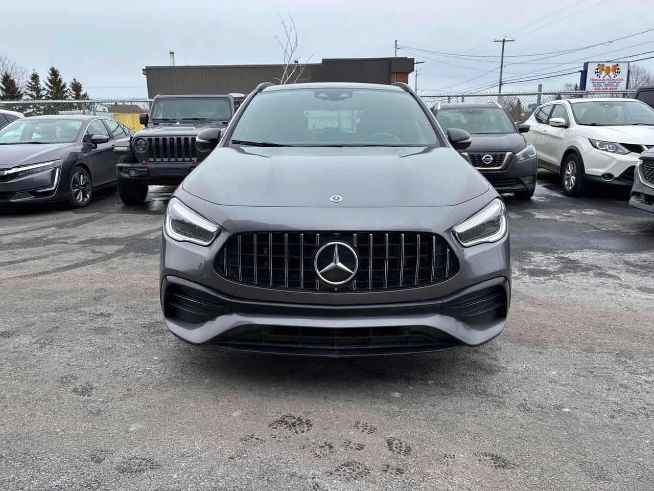 Mercedes-Benz GLA AMG 35  CARFAX, снимка 6 - Автомобили и джипове - 53867370