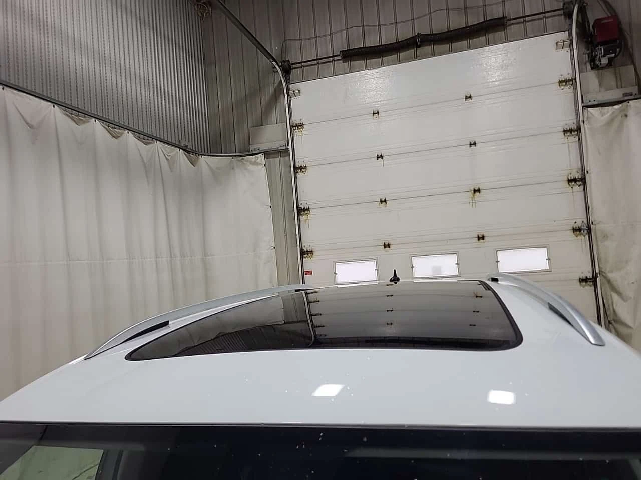 VW Tiguan * HIGHLINE * CARFAX * ПАНОРАМА * КАМЕРА * , снимка 5 - Автомобили и джипове - 53887318