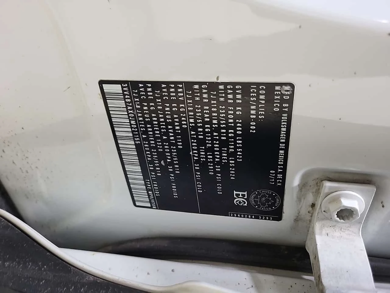 VW Tiguan * HIGHLINE * CARFAX * ПАНОРАМА * КАМЕРА * , снимка 16 - Автомобили и джипове - 53887318