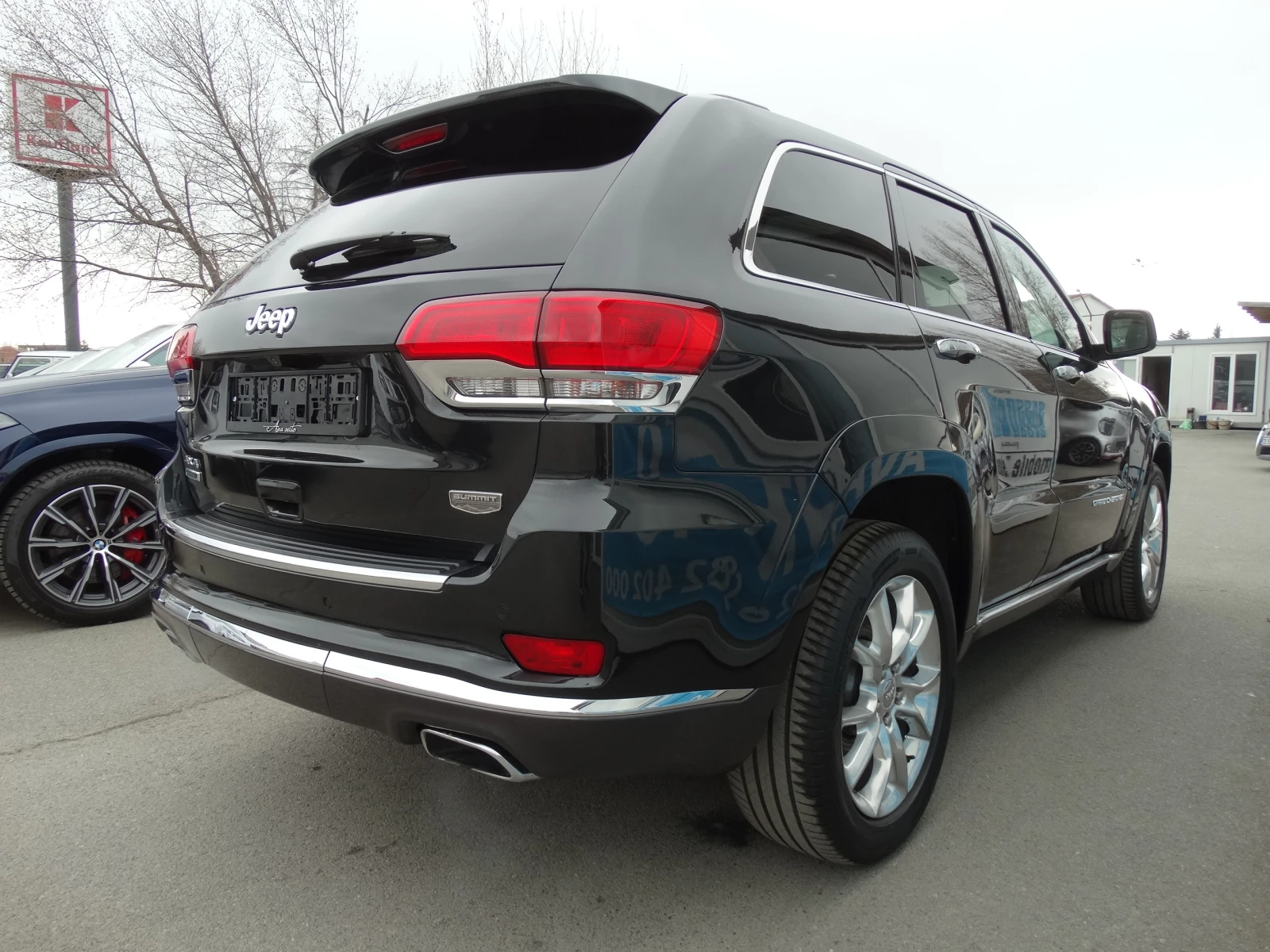 Jeep Grand cherokee 3.0 full SUMMIT, снимка 3 - Автомобили и джипове - 53995347