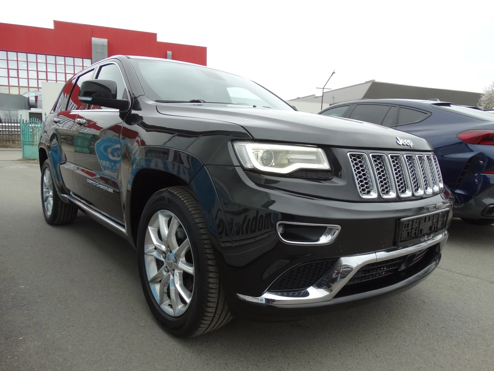 Jeep Grand cherokee 3.0 full SUMMIT, снимка 4 - Автомобили и джипове - 53995347