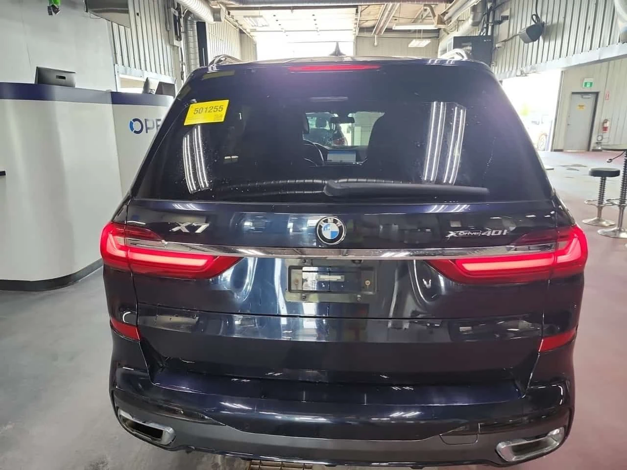 BMW X7 * xDrive40i * ДИСТРОНИК * ОБДУХВАНЕ * H/K * 360 * , снимка 4 - Автомобили и джипове - 55069011