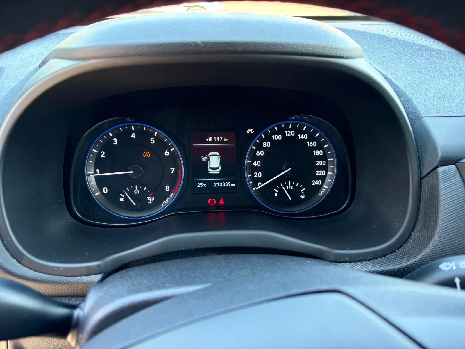 Hyundai Kona, снимка 10 - Автомобили и джипове - 55298993