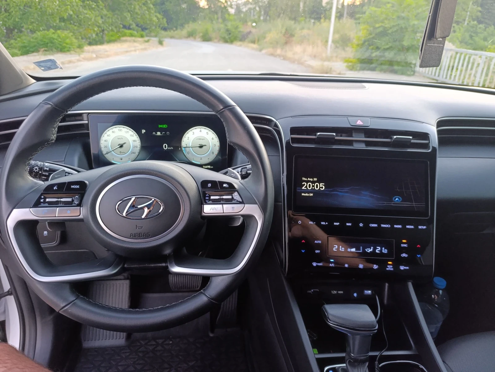 Hyundai Santa Cruz ПЕРФЕКТЕН ! НОВ НА 14200 КМ , снимка 8 - Автомобили и джипове - 55743367