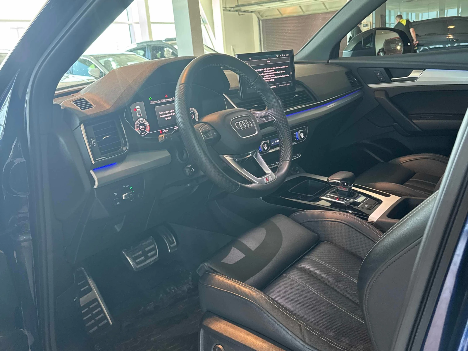 Audi Q5 Progressiv  CARFAX, снимка 5 - Автомобили и джипове - 55806367